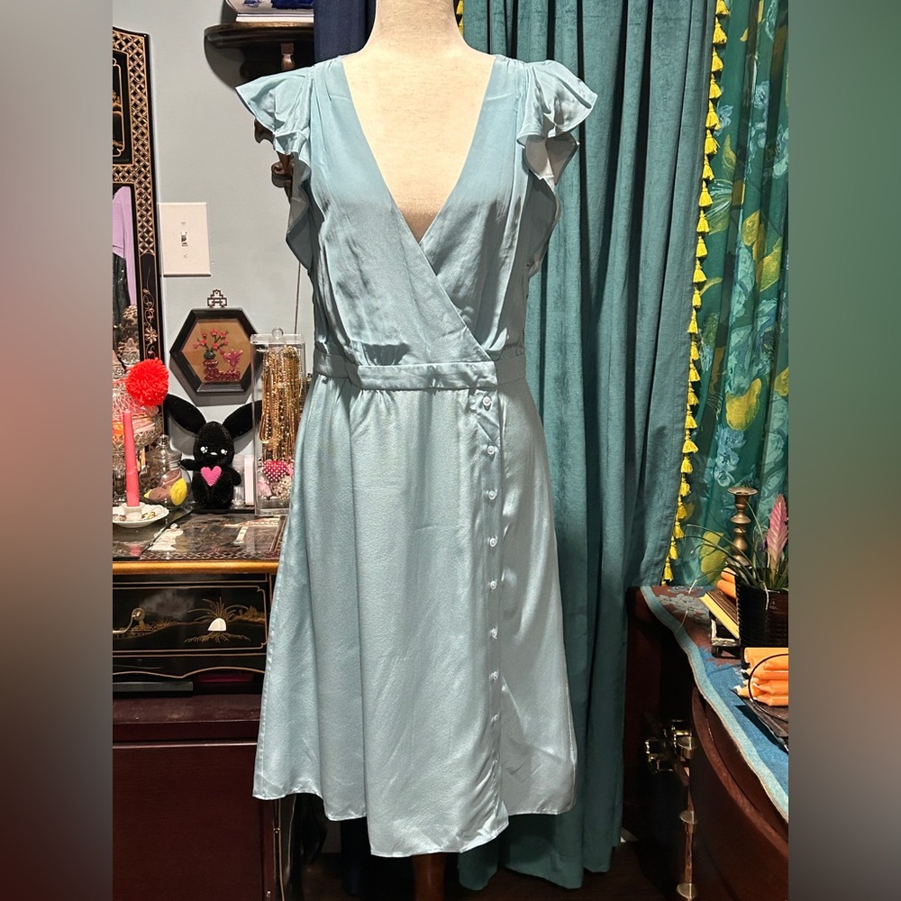 Tucker 100% silk porcelain blue wrap button up dress
